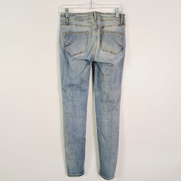 Maje Light Wash Mid Rise 5 Pocket Skinny Stretch‎ Jeans Size 6 - Picture 2 of 10